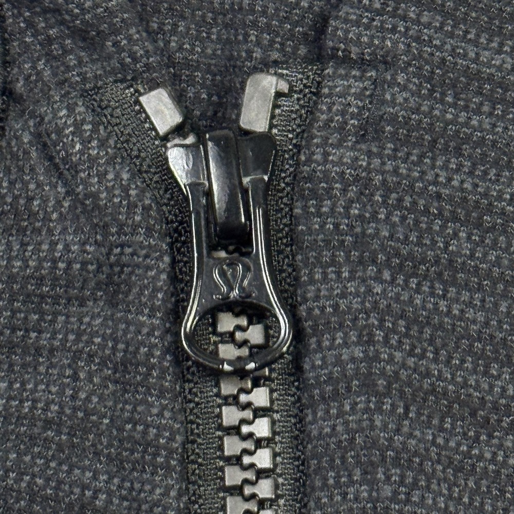Lululemon Hoodie Womens 2 Gray Full Zip Slim Knit Hooded Stretch Activewear‎ - Picture 2 of 11